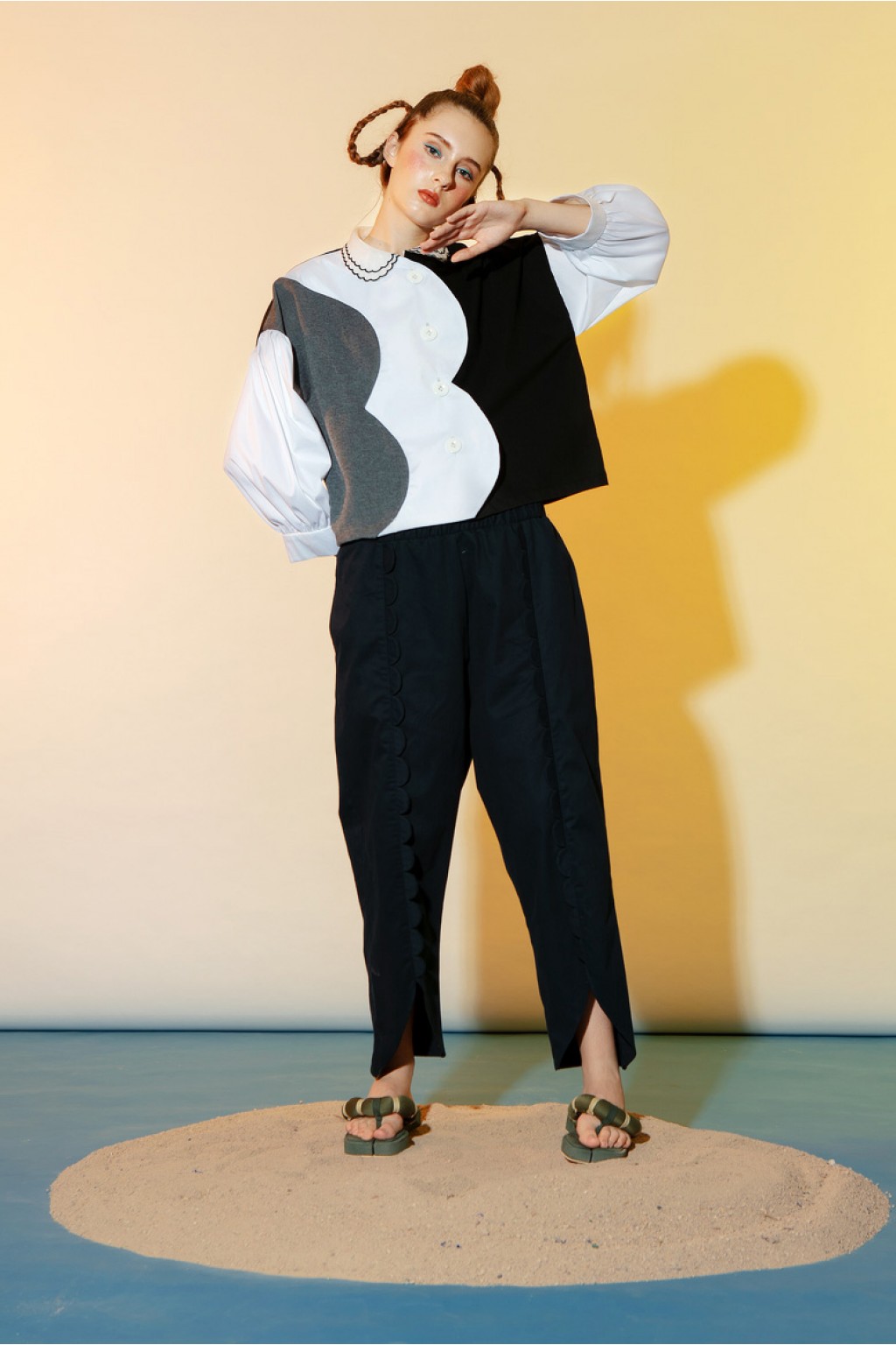 LANA SHIRT BLACK / WHITE